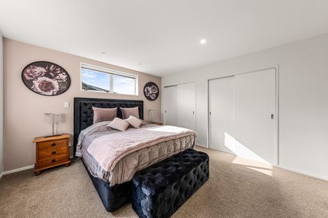 Photo of property in 114 Grand Drive, Orewa, 0931