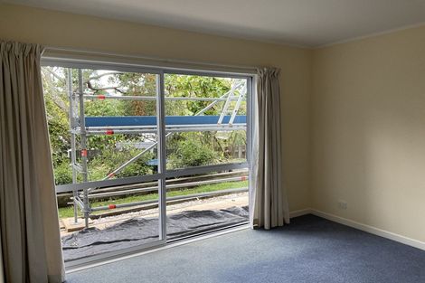 Photo of property in 22a Knightsbridge Drive, Forrest Hill, Auckland, 0620