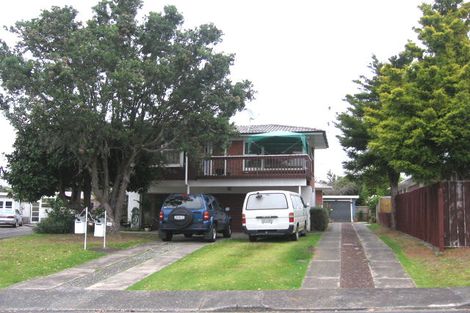 Photo of property in 1/42 Evelyn Place, Hillcrest, Auckland, 0627