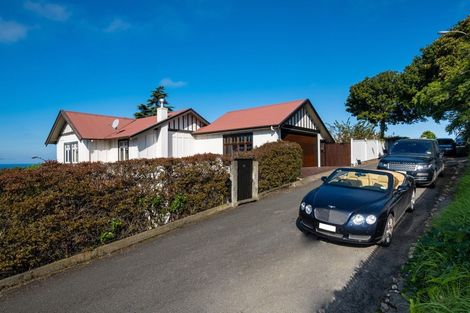 Photo of property in 16 Hukarere Road, Bluff Hill, Napier, 4110