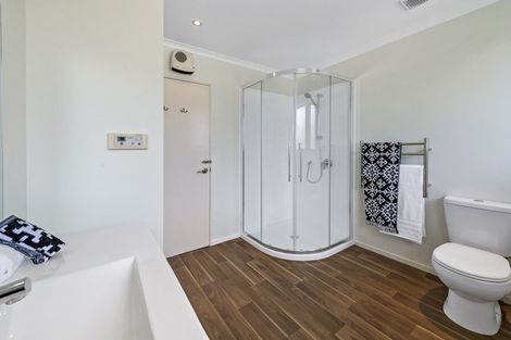 Photo of property in 4 Cicada Place, Hei Hei, Christchurch, 8042