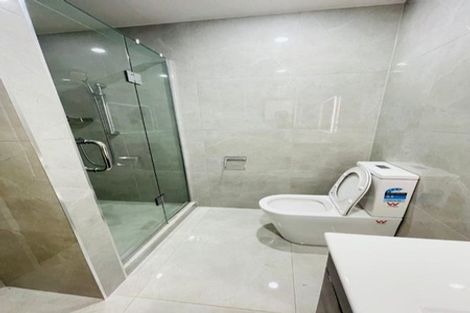 Photo of property in 1/2 Smiths Avenue, Papakura, 2110