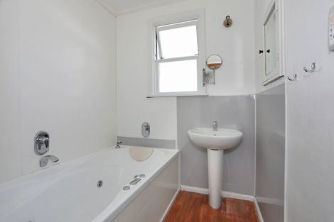 Photo of property in 23 Leeds Street, Milson, Palmerston North, 4414