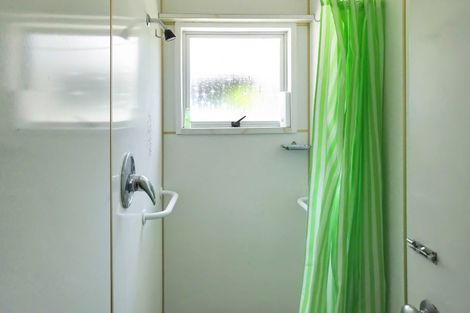 Photo of property in 7 Hennessy Street East, Foxton Beach, Foxton, 4815