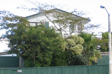 Photo of property in 22 Pulman Place, Clover Park, Auckland, 2019
