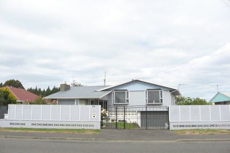 Photo of property in 1/396 Bower Avenue, Parklands, Christchurch, 8083