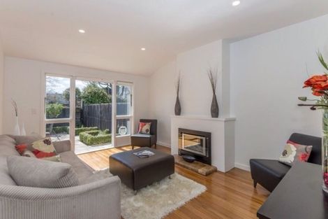 Photo of property in 3/4 Garden Road, Merivale, Christchurch, 8014