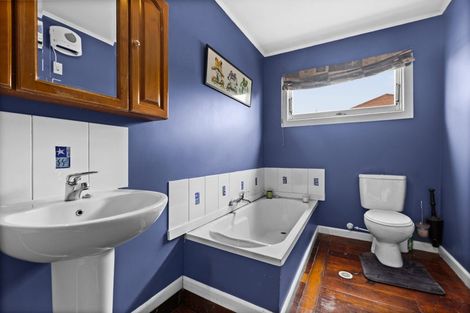 Photo of property in 209 Lascelles Street, Saint Leonards, Hastings, 4120