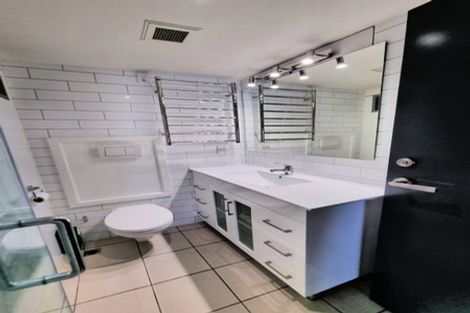 Photo of property in The Capital, 17/370 Oriental Parade, Oriental Bay, Wellington, 6011