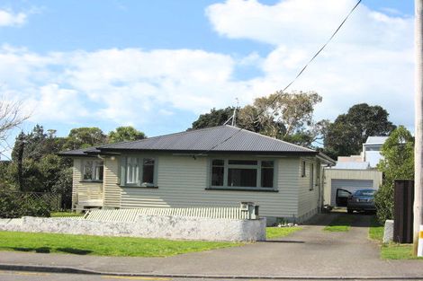 Photo of property in 37 Paynters Avenue, Strandon, New Plymouth, 4312