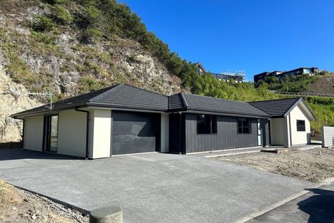 Photo of property in 67 Oak Road, Poraiti, Napier, 4112