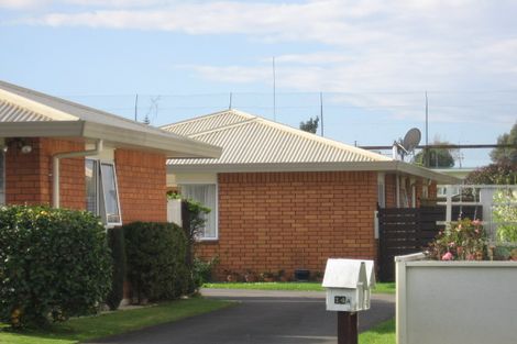 Photo of property in 14 Pemberton Crescent, Greerton, Tauranga, 3112