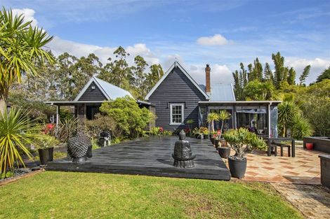 Photo of property in 305 Whananaki Road North, Opuawhanga, Hikurangi, 0181