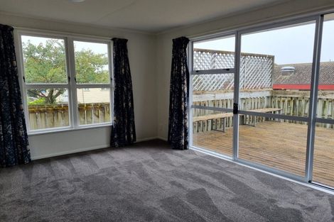 Photo of property in 126 Corinna Street, Waitangirua, Porirua, 5024
