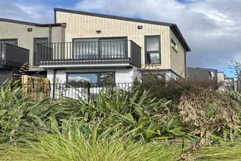 Photo of property in 7/28 Westgate Drive, Westgate, Auckland, 0614