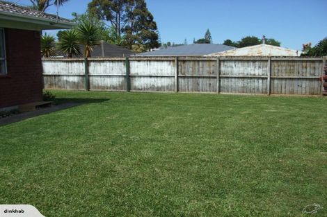 Photo of property in 2/34 Blacklock Avenue, Henderson, Auckland, 0612