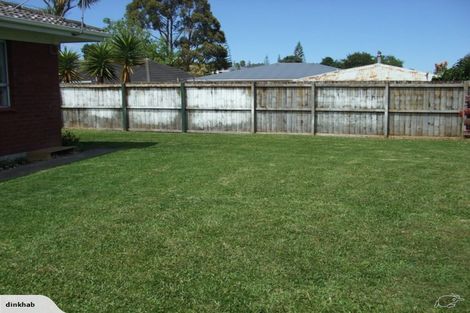 Photo of property in 2/34 Blacklock Avenue, Henderson, Auckland, 0612