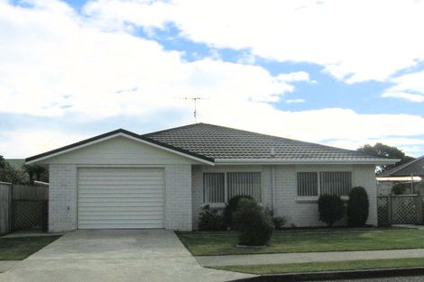 Photo of property in 4 Heihei Place, Paraparaumu, 5032