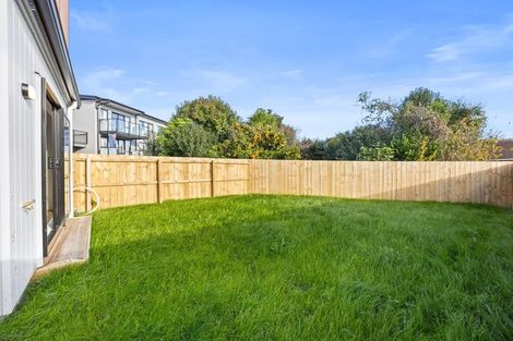 Photo of property in 40d Trentham Road, Papakura, 2110