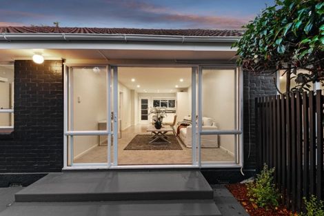 Photo of property in 1/19 Hewitts Road, Merivale, Christchurch, 8014
