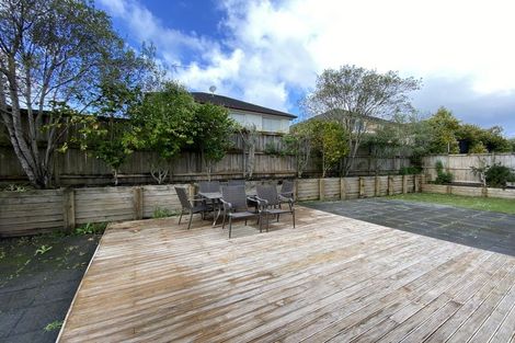 Photo of property in 4 Oak Bark Drive, Schnapper Rock, Auckland, 0632