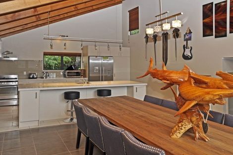 Photo of property in 5 Rewa Rewa Valley, Tairua, 3508