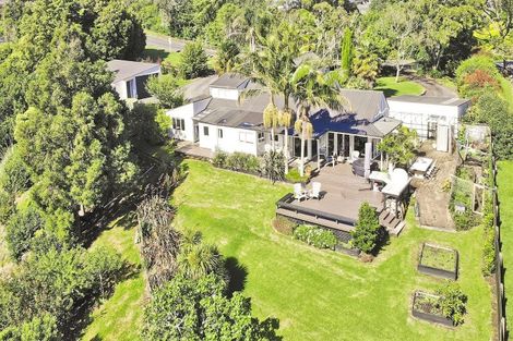 Photo of property in 217 Point View Drive, East Tamaki Heights, Auckland, 2016