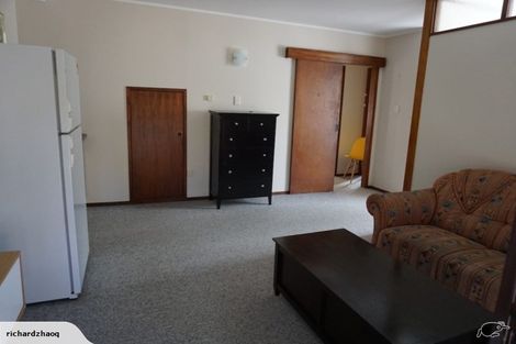 Photo of property in 3 Valdese Rise, Browns Bay, Auckland, 0630