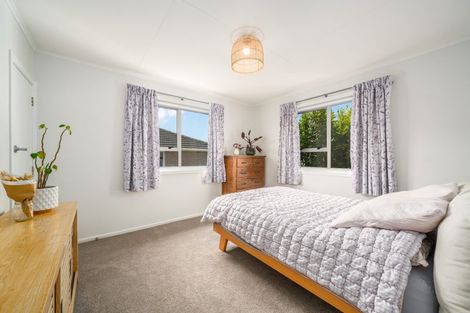 Photo of property in 53 Castor Crescent, Cannons Creek, Porirua, 5024