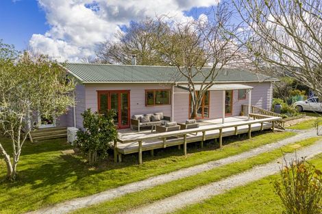 Photo of property in 1782 State Highway 12, Paparoa, 0571