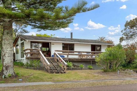 Photo of property in 33 Dunlop Drive, Pauanui, Hikuai, 3579