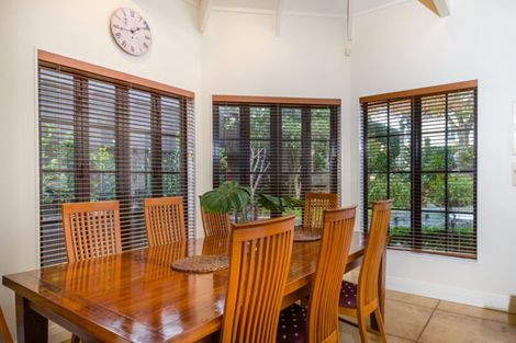 Photo of property in 9 Kahala Place, West Harbour, Auckland, 0618