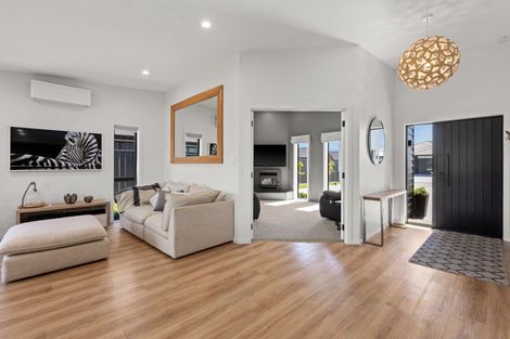 Photo of property in 27 Hikawera Drive, Frimley, Hastings, 4120