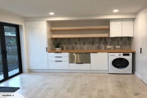 Photo of property in 29 Lookout Drive, Laingholm, Auckland, 0604