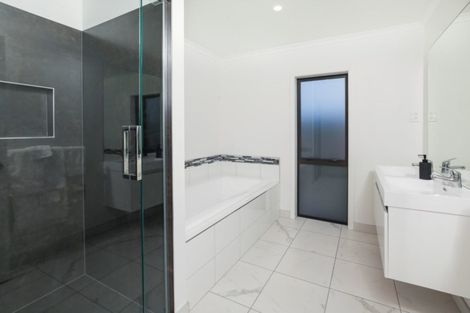 Photo of property in 33 Probert Crescent, Chartwell, Hamilton, 3210