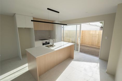 Photo of property in 5a Gill Avenue, Te Atatu Peninsula, Auckland, 0610