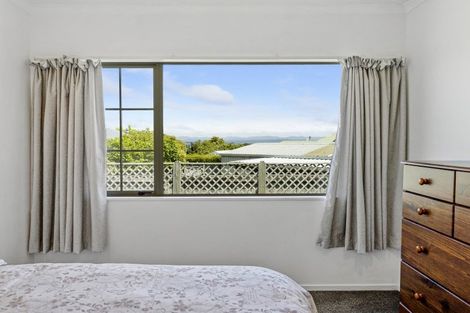 Photo of property in 28 Lakeridge Close, Rangatira Park, Taupo, 3330