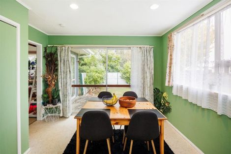 Photo of property in 19 Alexandra Street, Marton, 4710