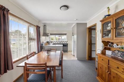 Photo of property in 145 Queen Street West, Levin, 5510