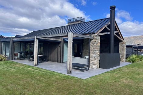 Photo of property in 10 Mccaw Mews, Wanaka, 9305