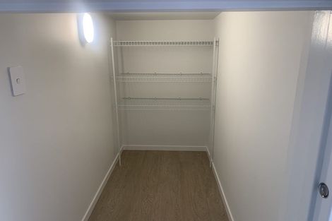 Photo of property in 2/18 Paraone Crescent, Takanini, 2112