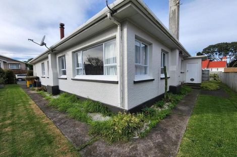 Photo of property in 8 Henui Street, Strandon, New Plymouth, 4312