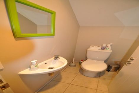 Photo of property in 30e Lyndon Street, Riccarton, Christchurch, 8041