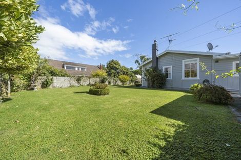 Photo of property in 339 Te Moana Road, Waikanae, 5036