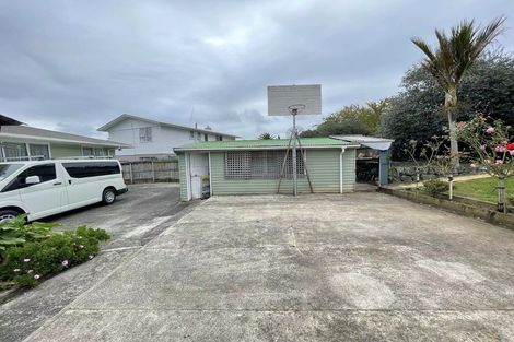 Photo of property in 50 Larne Avenue, Pakuranga Heights, Auckland, 2010