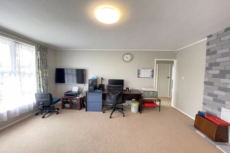 Photo of property in 50 Larne Avenue, Pakuranga Heights, Auckland, 2010