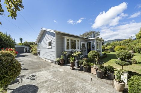 Photo of property in 339 Te Moana Road, Waikanae, 5036