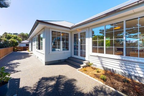 Photo of property in 1 Rosetta Road, Raumati South, Paraparaumu, 5032