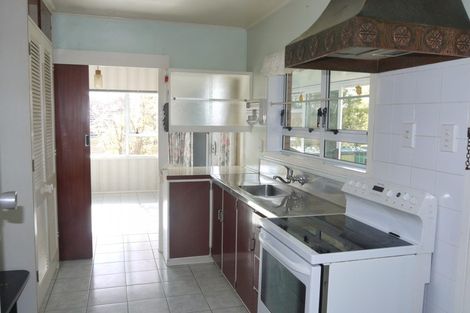 Photo of property in 11 Wells Road, Bucklands Beach, Auckland, 2012