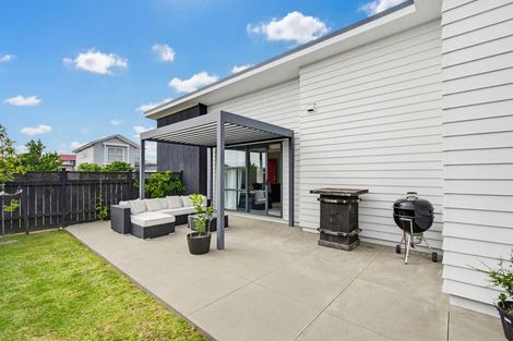 Photo of property in 30 Tyler Davies Drive, Red Beach, 0932